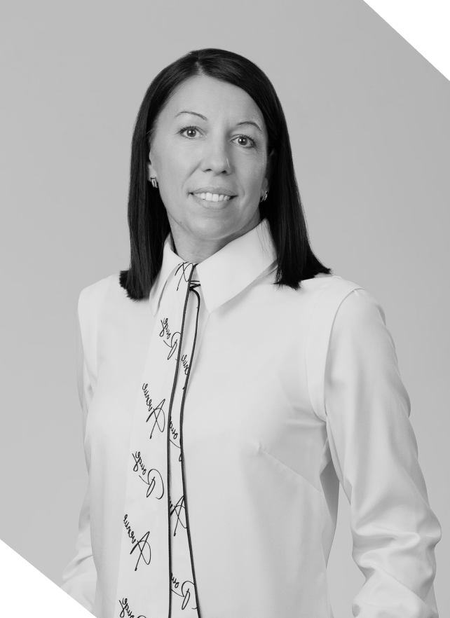 Bányász Laura